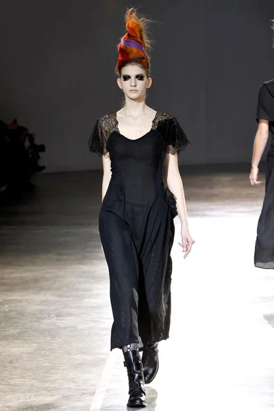 Look 29